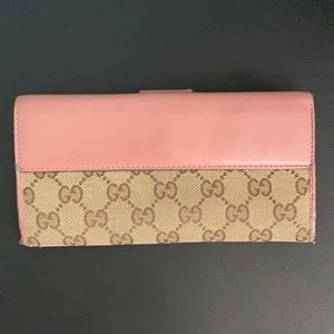 Authentic Gucci Snap Wallet